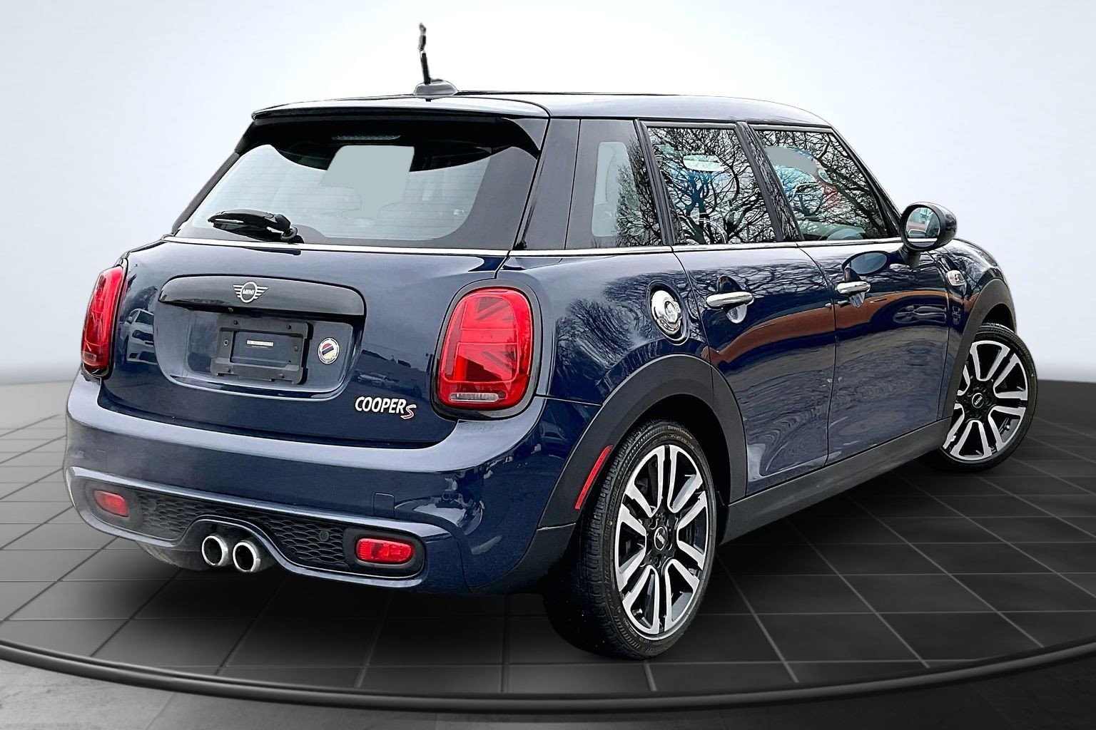 Used 2019 MINI Hardtop 4 Door S with VIN WMWXU3C56K2H88995 for sale in Bala Cynwyd, PA