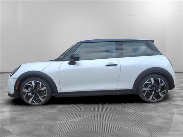 2025 Mini Cooper Hardtop 2 Door Iconic photo 2