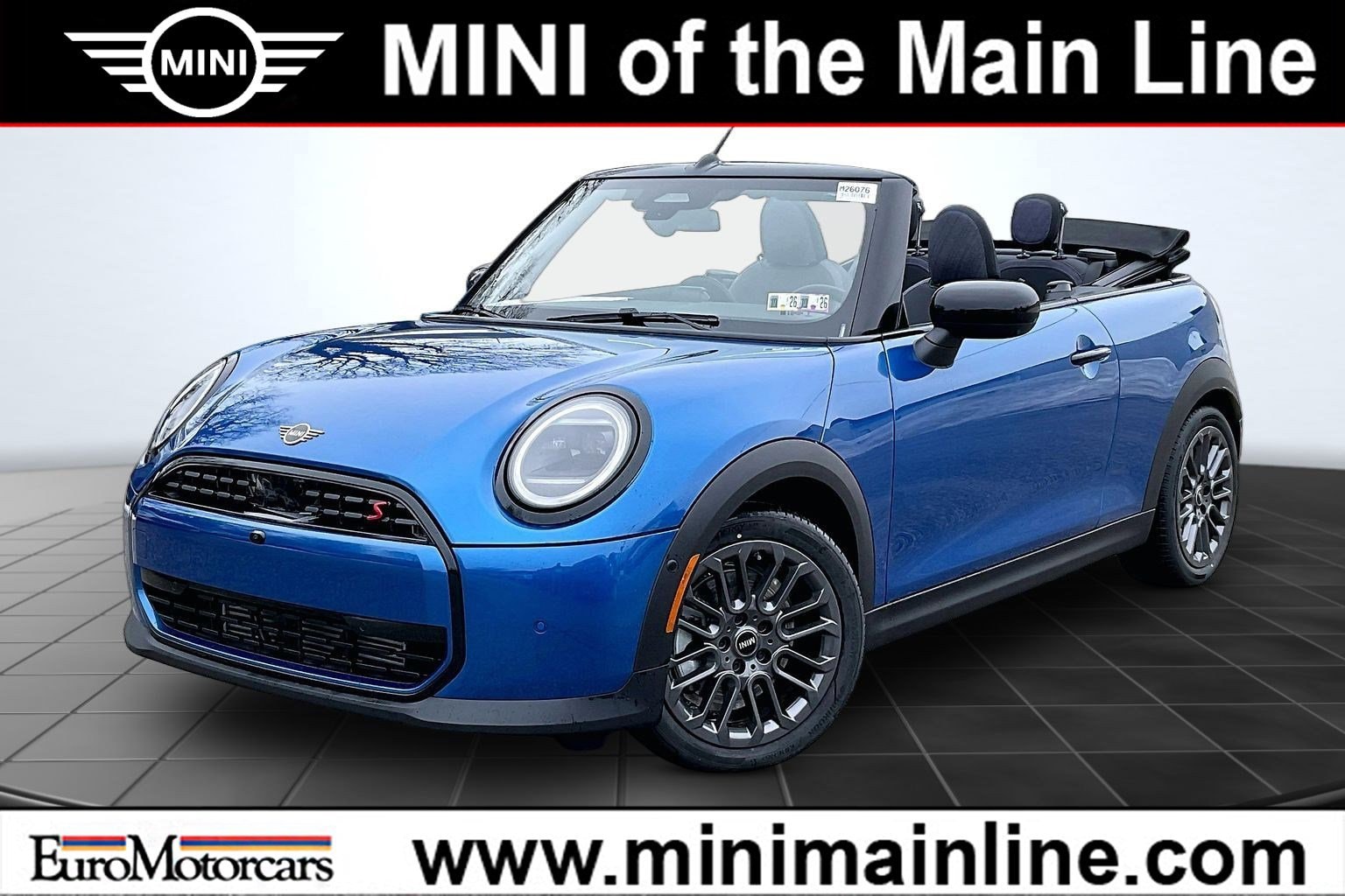 2026 MINI Convertible Cooper S's photo