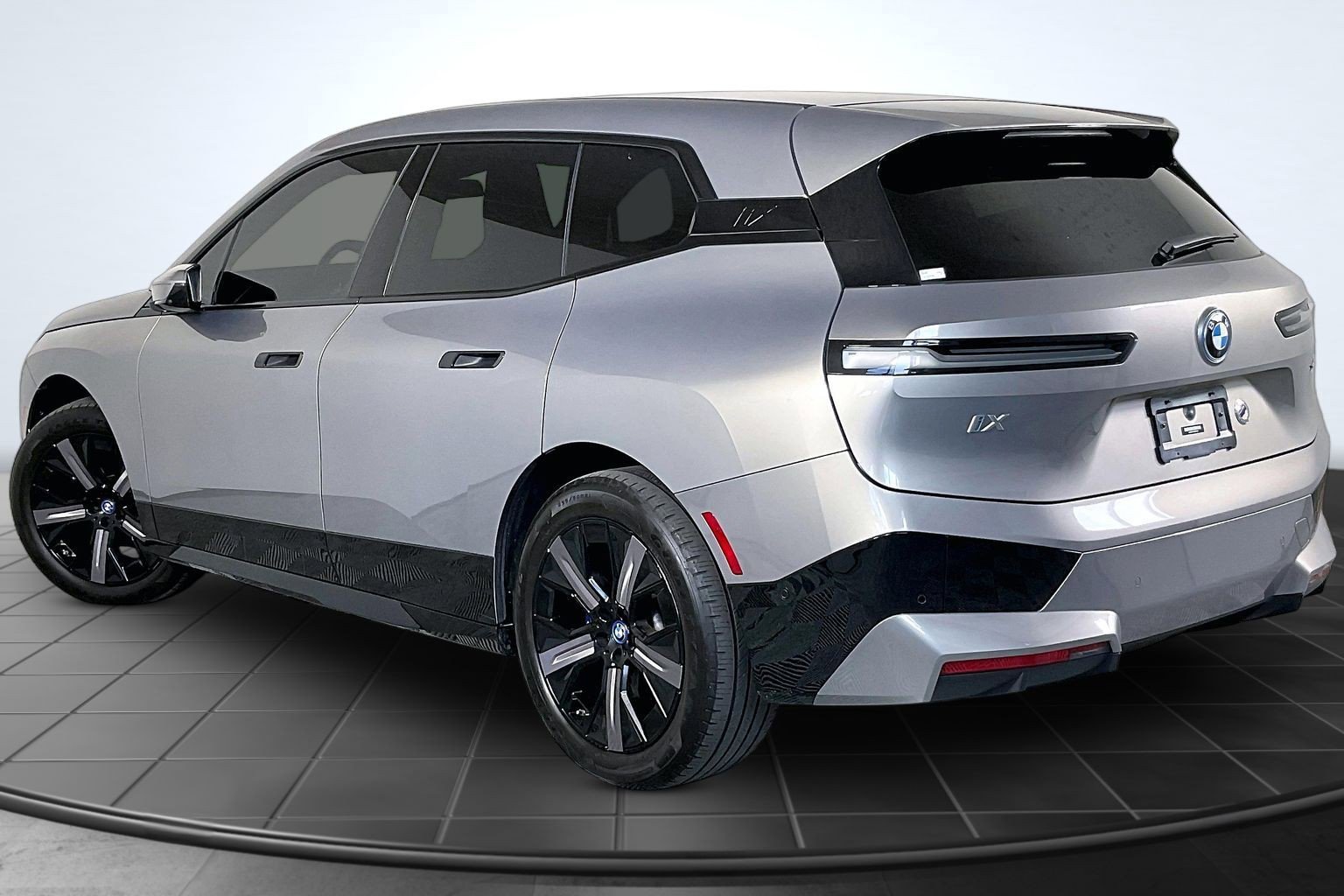 2024 BMW iX Base - Photo 12