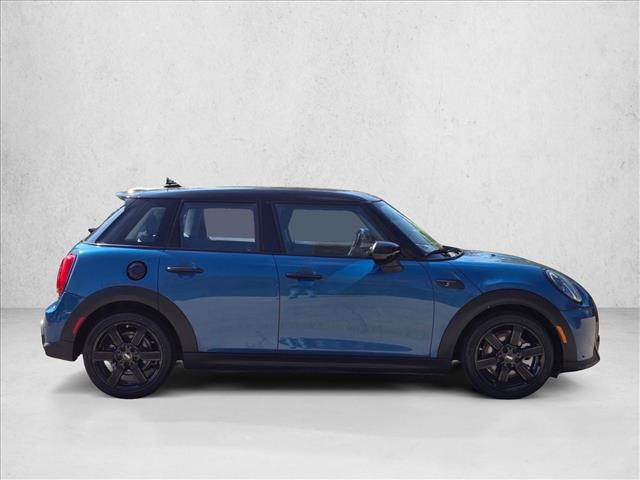 2024 Mini Cooper Hardtop S 4 Door photo 4