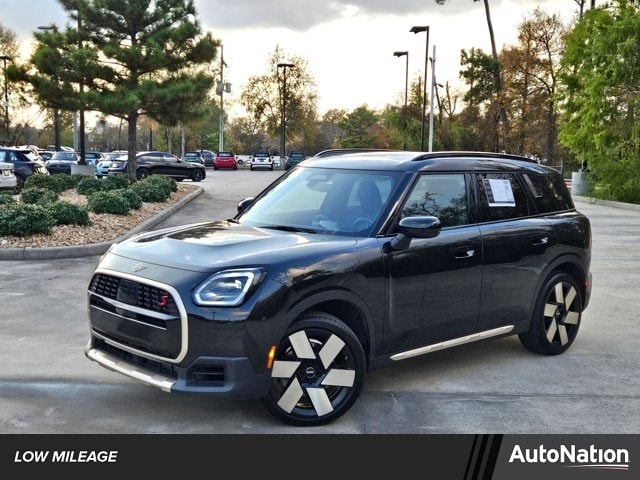 2025 MINI Countryman S's photo
