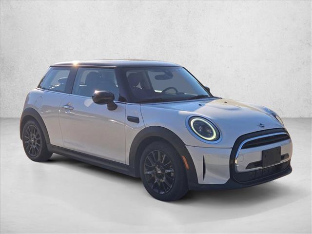 2023 Mini Cooper Hardtop 2 Door photo 2