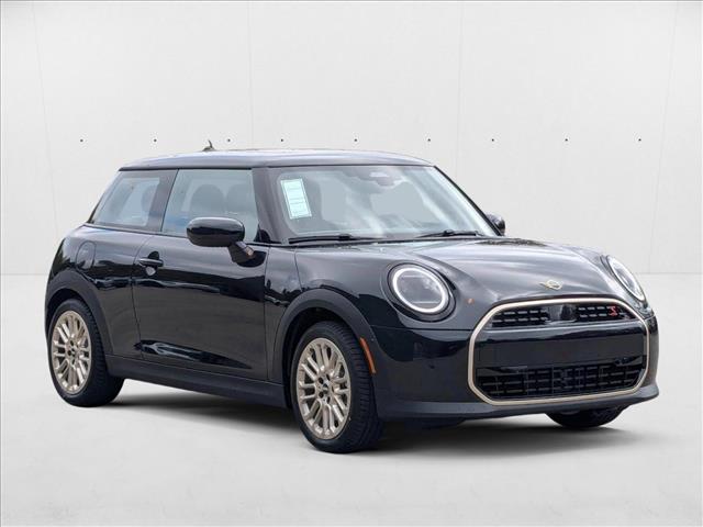 2025 Mini Cooper 2 Door Hardtop S photo 3