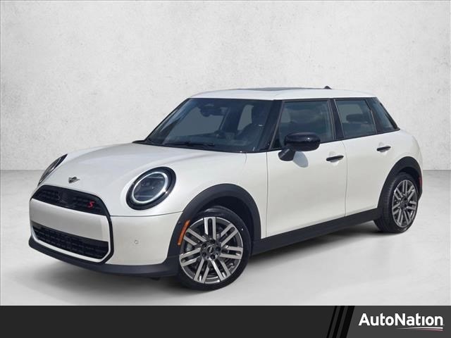 2026 MINI Hardtop 4 Door S's photo