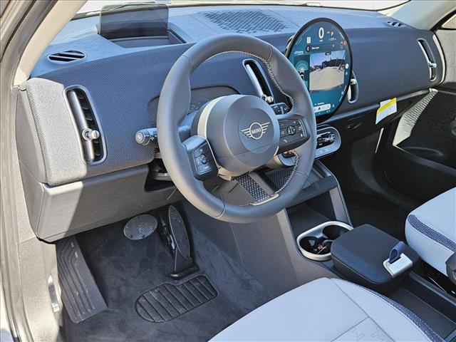 2025 Mini Countryman ALL4 Signature photo 3