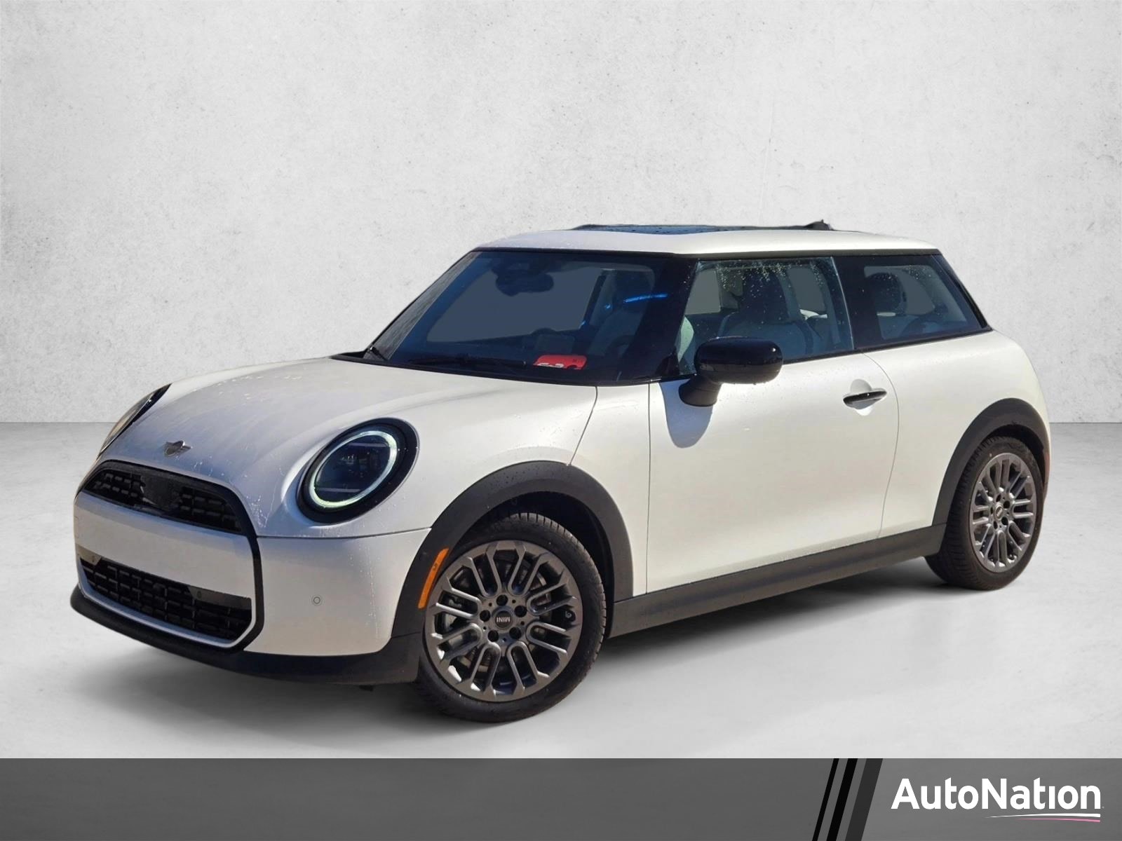 2026 MINI Hardtop's photo