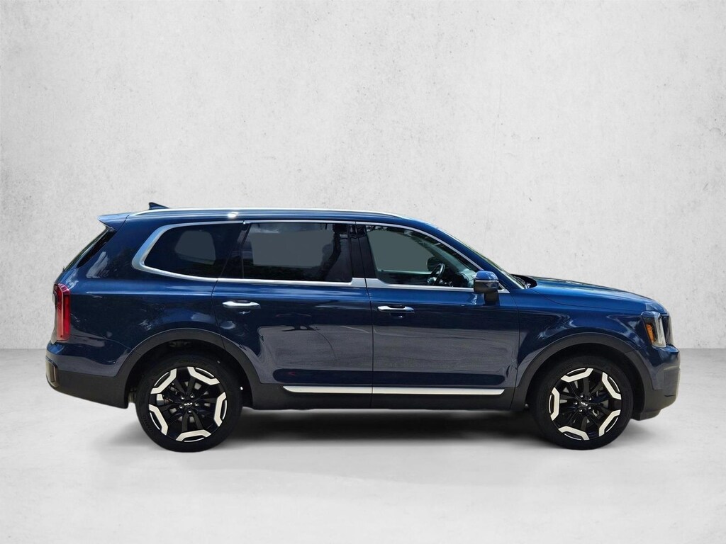 Used 2025 Kia Telluride S Sport Utility