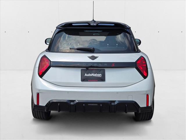 2026 MINI Hardtop 2 Door S - Photo 14