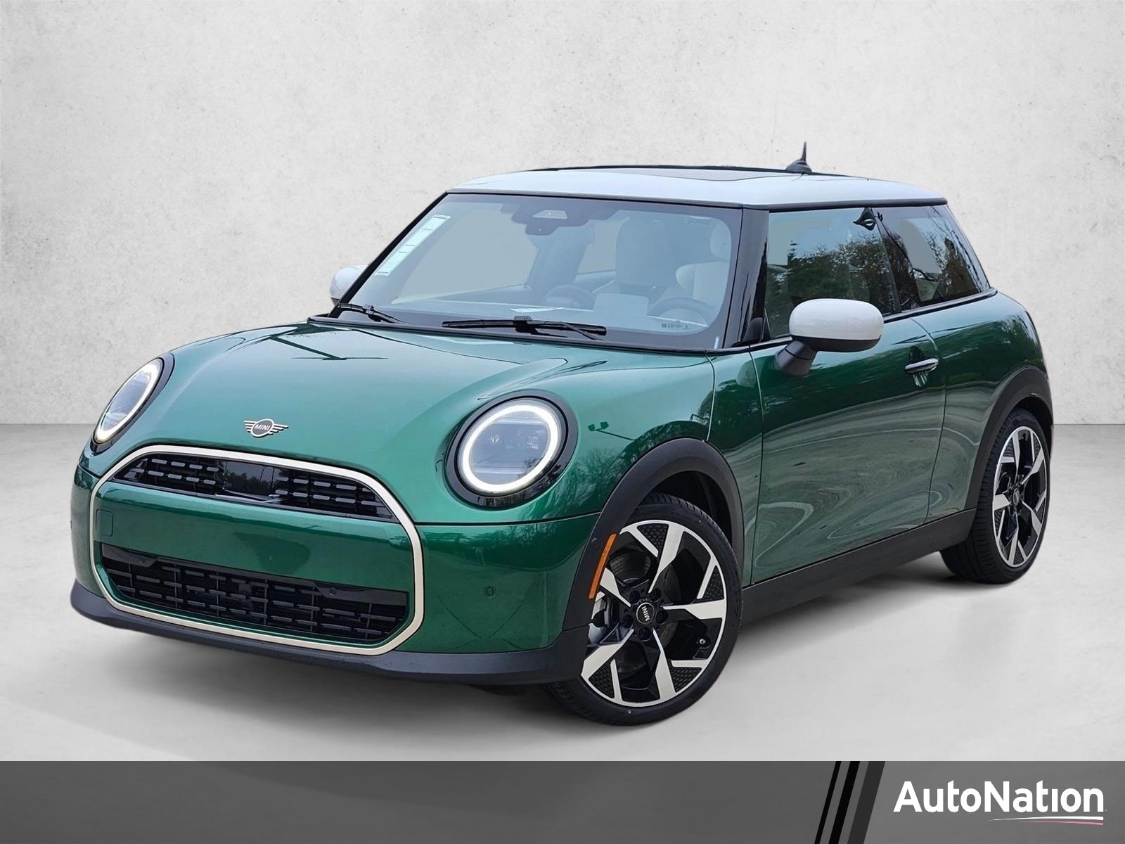 2026 MINI Hardtop's photo