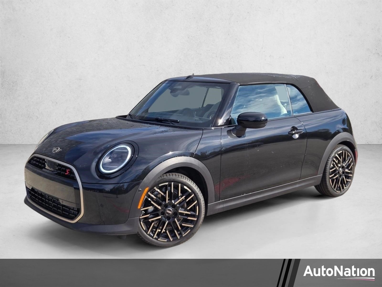 2026 MINI Convertible Cooper S Signature's photo