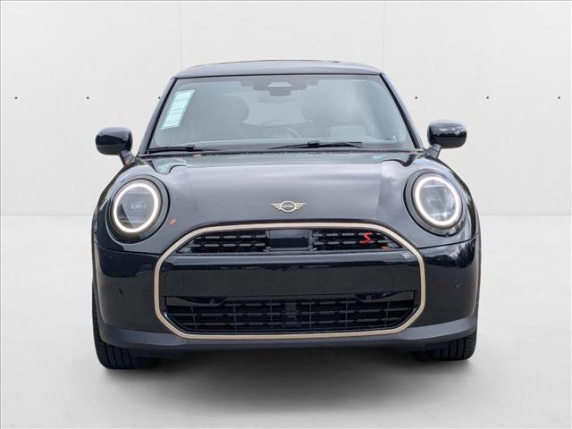 2025 Mini Cooper 2 Door Hardtop S photo 2