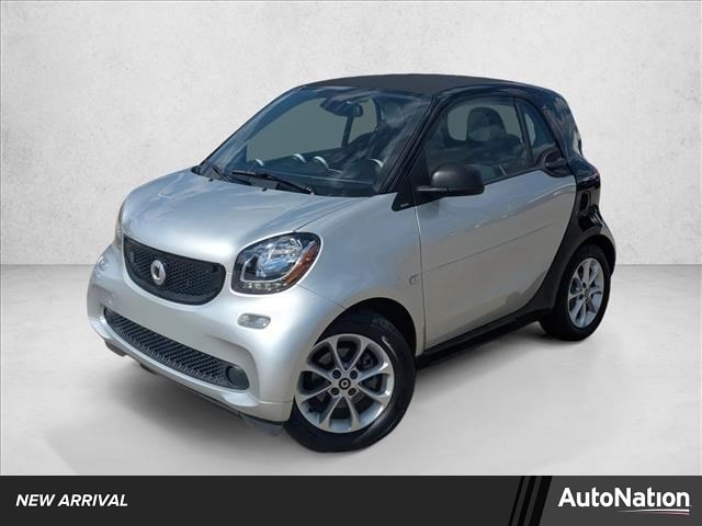 2018 smart fortwo pure's photo
