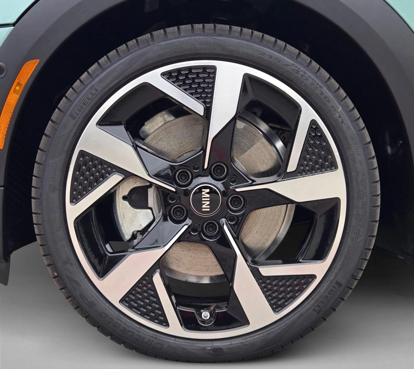 2026 MINI Convertible S - Photo 17