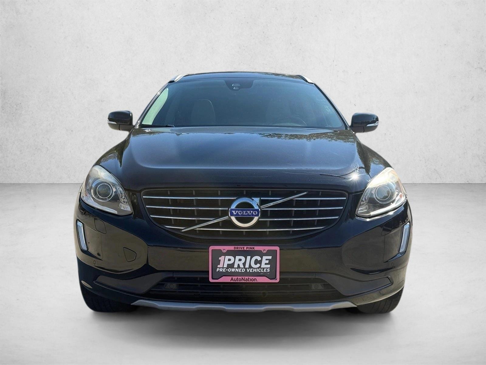 Used 2017 Volvo XC60 T5 Inscription with VIN YV440MDU9H2096102 for sale in Conroe, TX