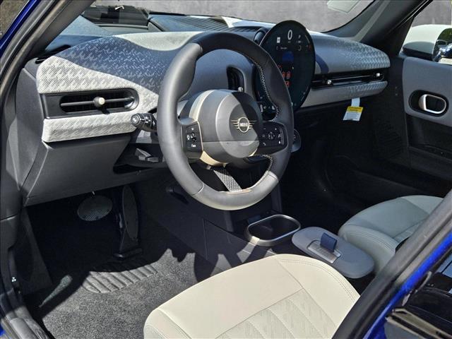 2025 Mini Cooper 4 Door Hardtop S photo 3