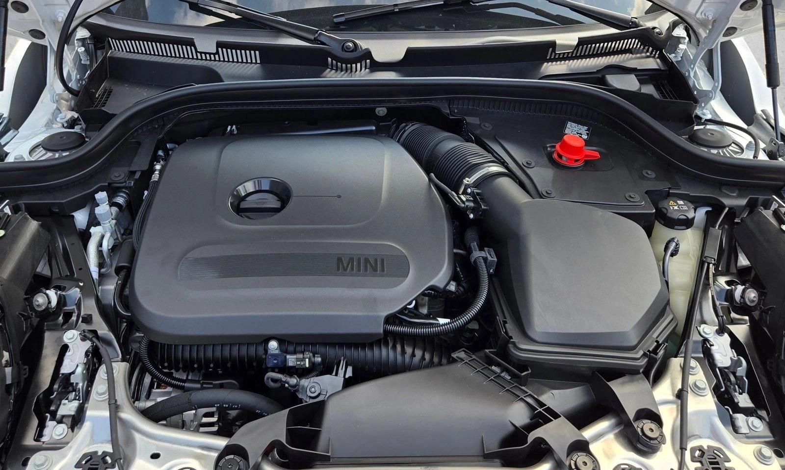 2026 MINI Hardtop 2 Door S - Photo 16