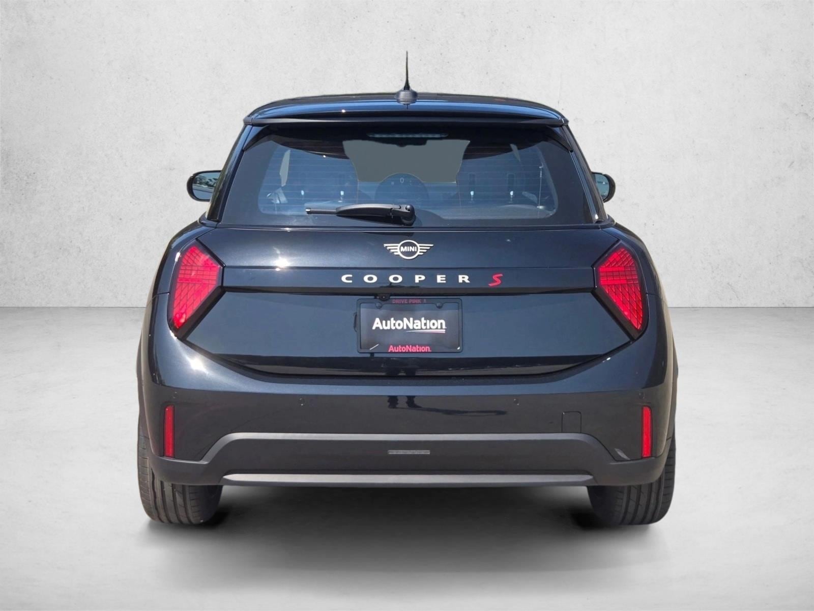 2026 MINI Hardtop 2 Door S - Photo 6