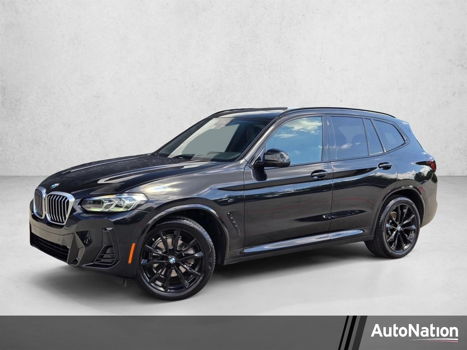 2023 BMW X3 sDrive30i's photo
