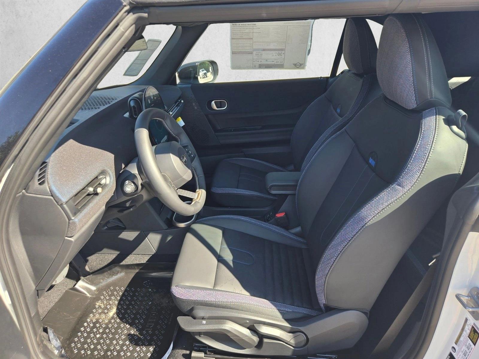 2026 MINI Convertible S - Photo 13