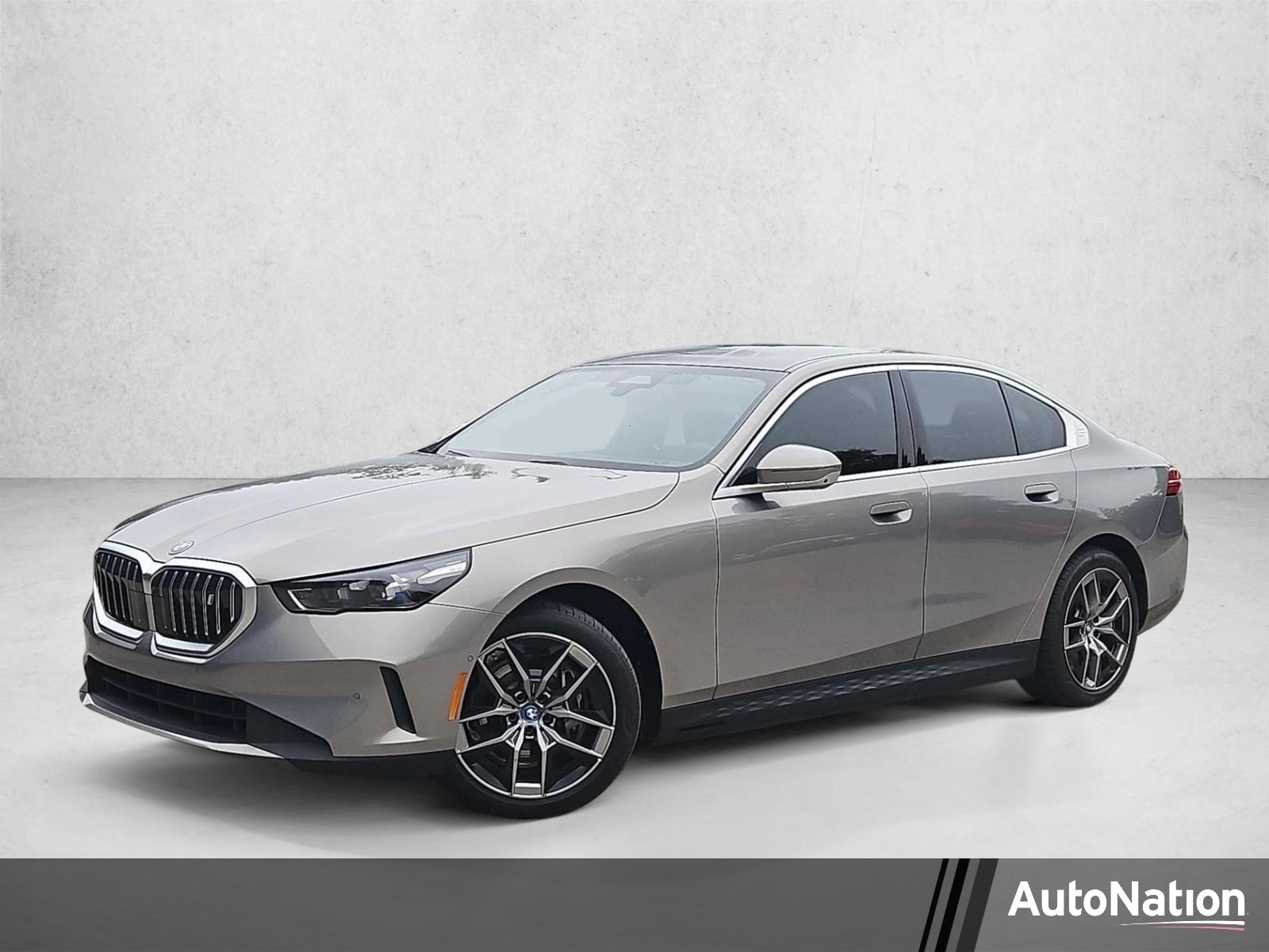 2024 BMW i5 eDrive40's photo