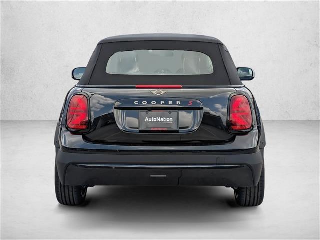 2025 MINI Convertible S - Photo 8