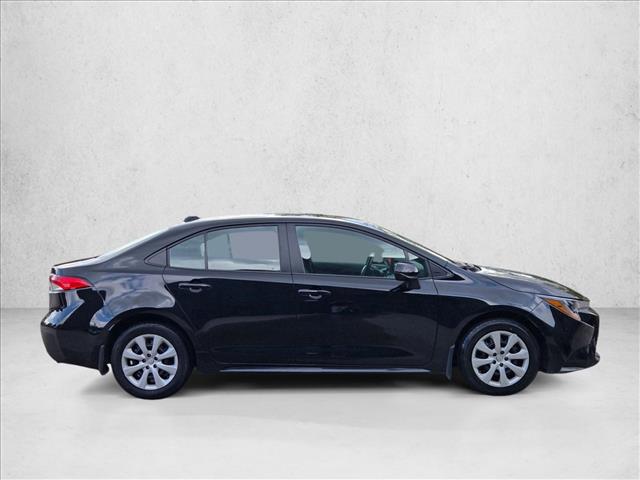 2024 Toyota Corolla LE photo 2