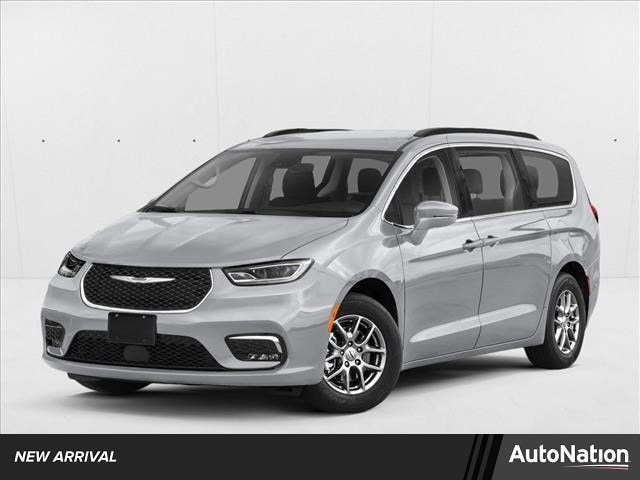 2023 Chrysler Pacifica Touring L's photo