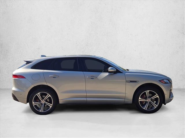 2017 Jaguar F-PACE S photo 4