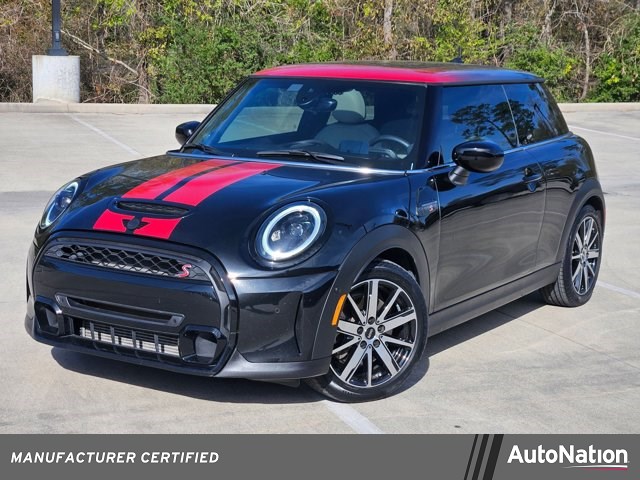 2023 MINI 3 Door S's photo