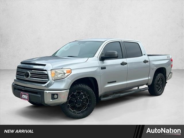 2017 Toyota Tundra SR5's photo