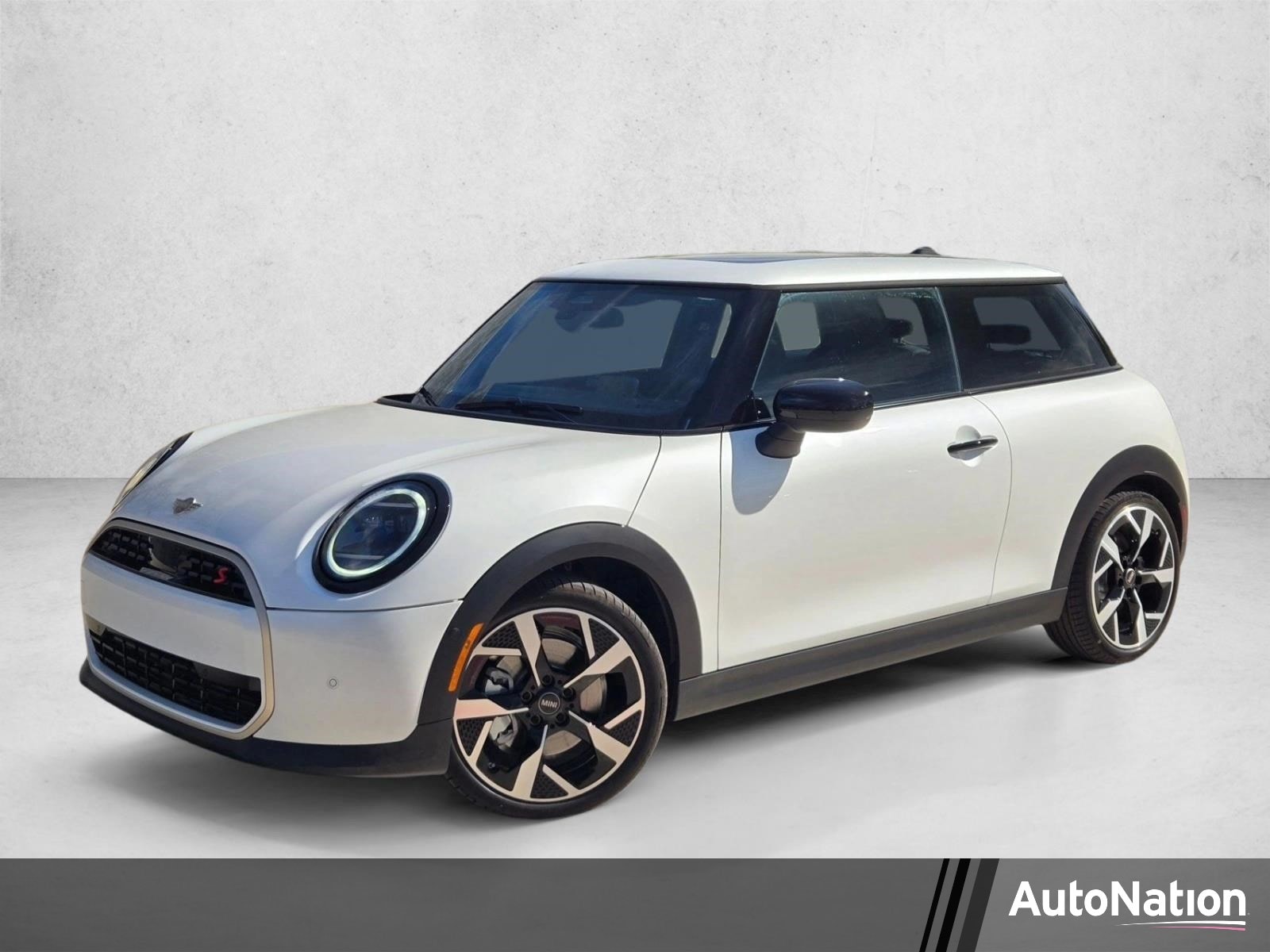 2026 MINI Hardtop Cooper S Signature's photo