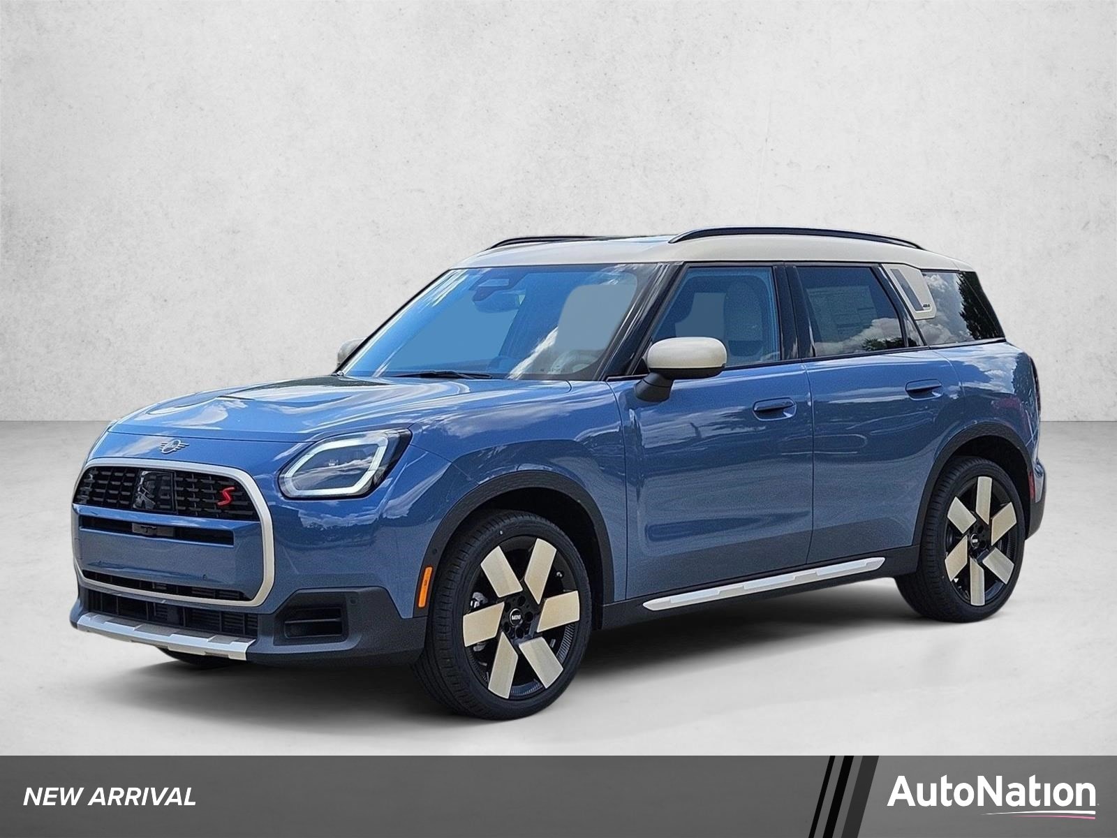 2027 MINI Countryman's photo