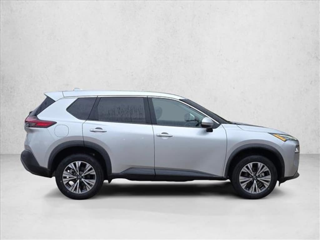 Used 2023 Nissan Rogue SV Sport Utility