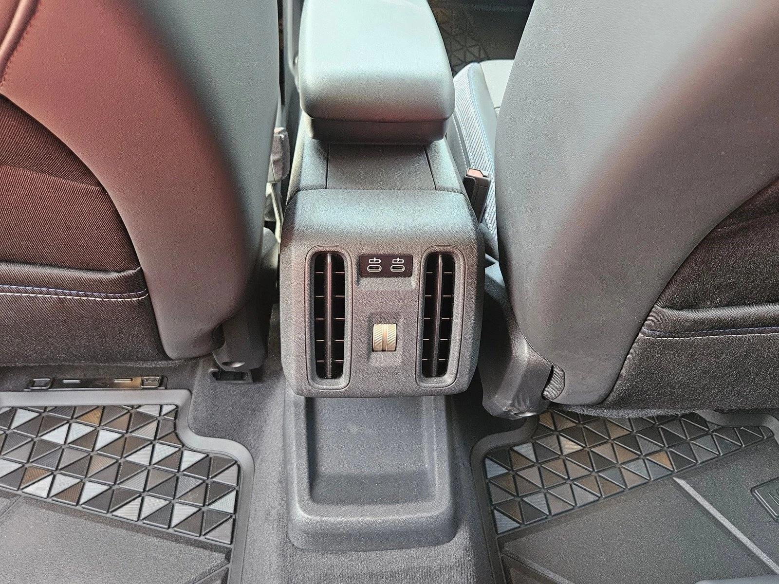 2025 MINI Countryman S - Photo 17