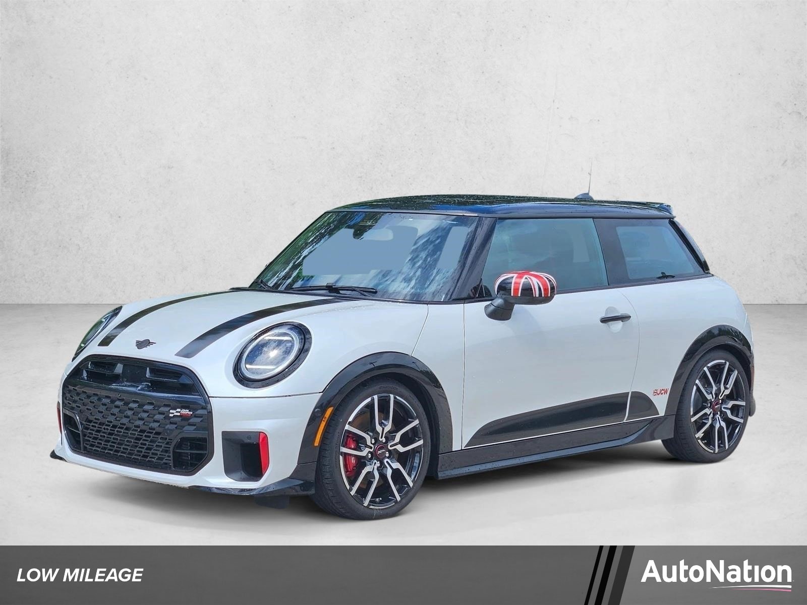 2026 MINI Hardtop John Cooper Works's photo