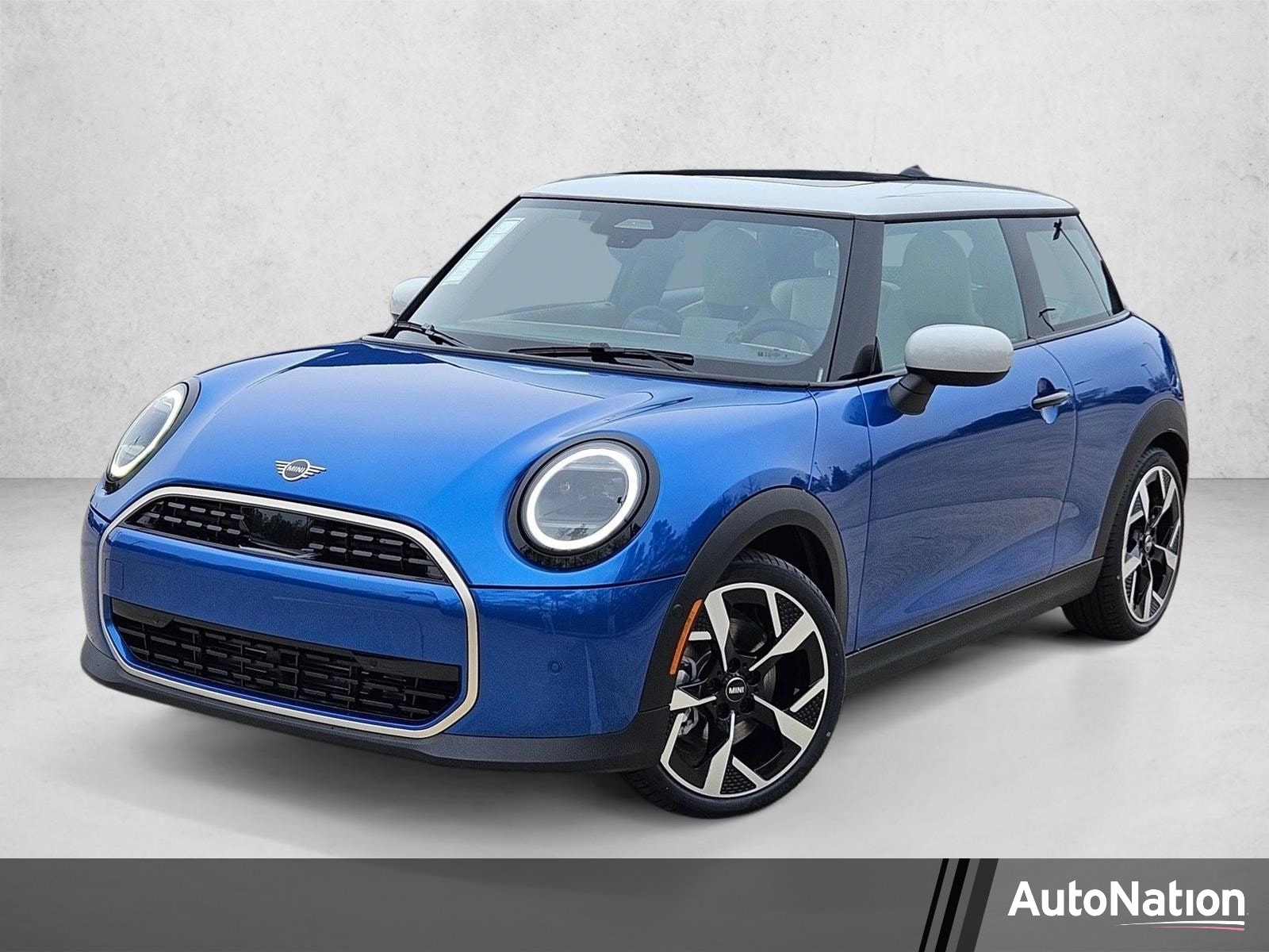 2026 MINI Hardtop's photo