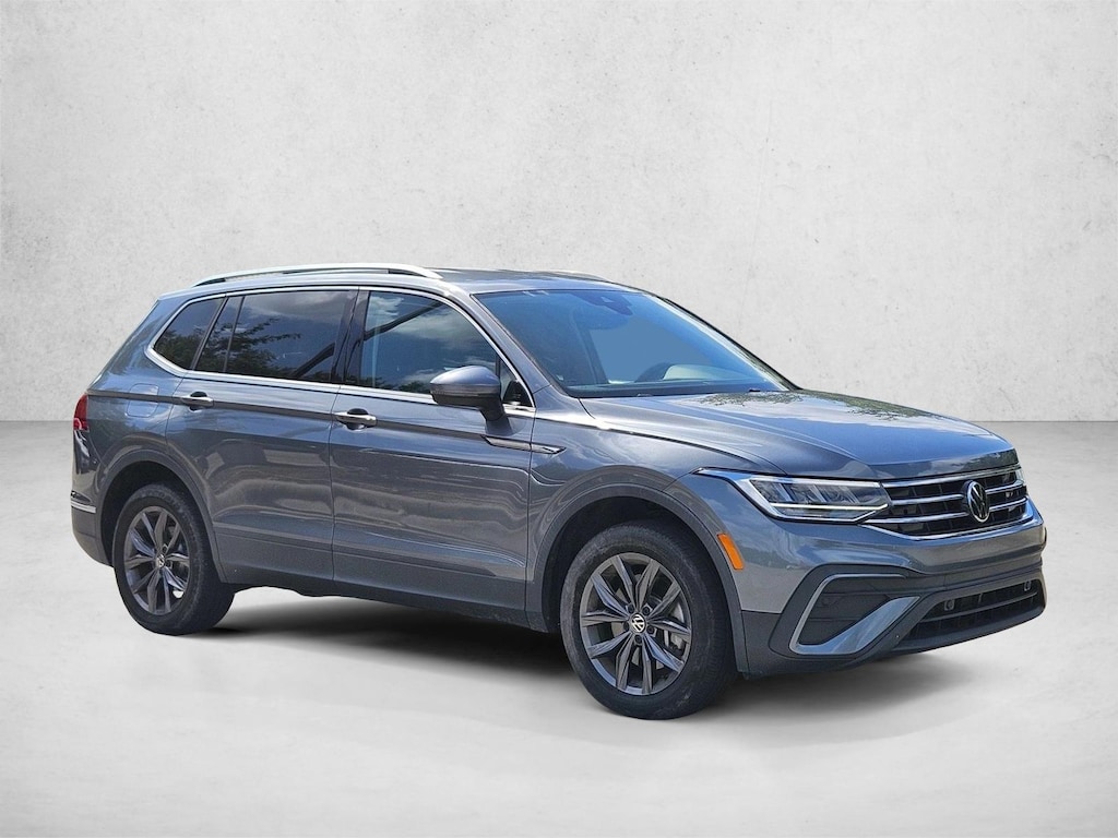 Used 2023 Volkswagen Tiguan SE Sport Utility