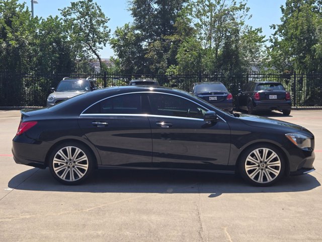 2018 Mercedes Benz CLA 250 photo 4