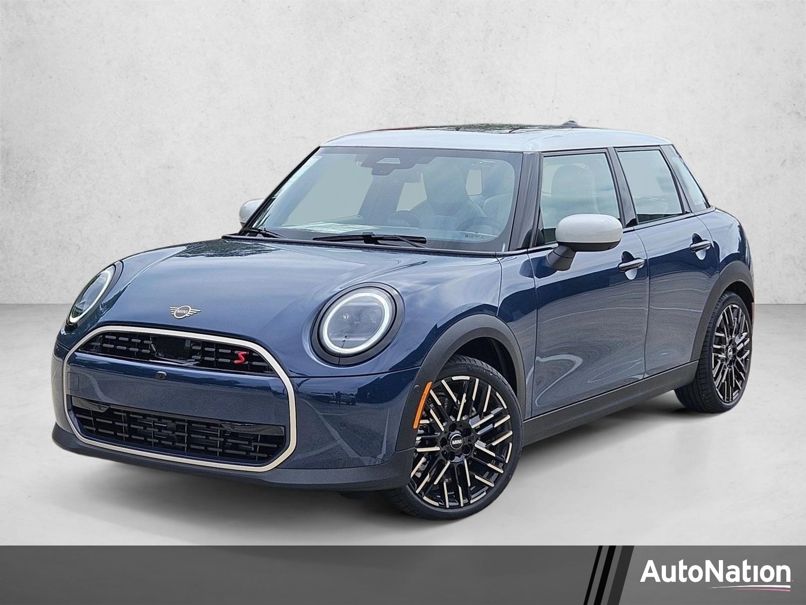 2026 MINI Hardtop Cooper S's photo