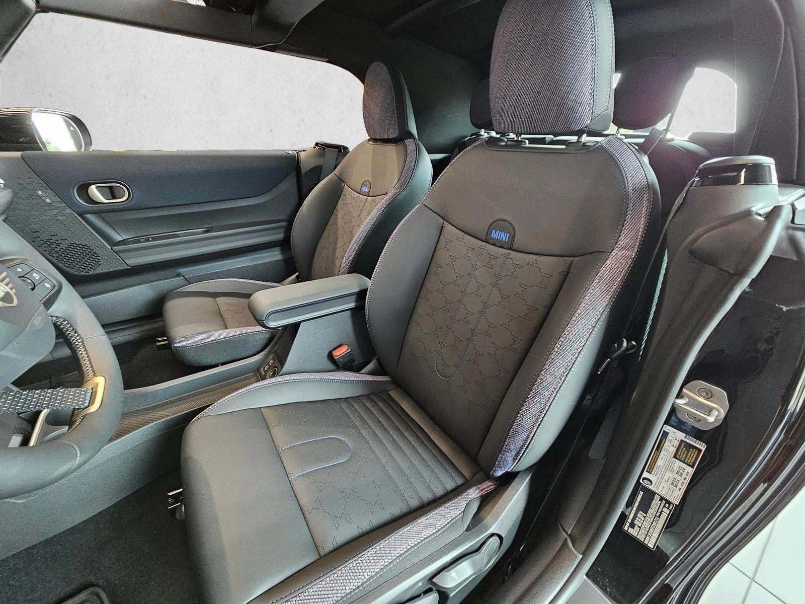 2026 MINI Convertible Base - Photo 16