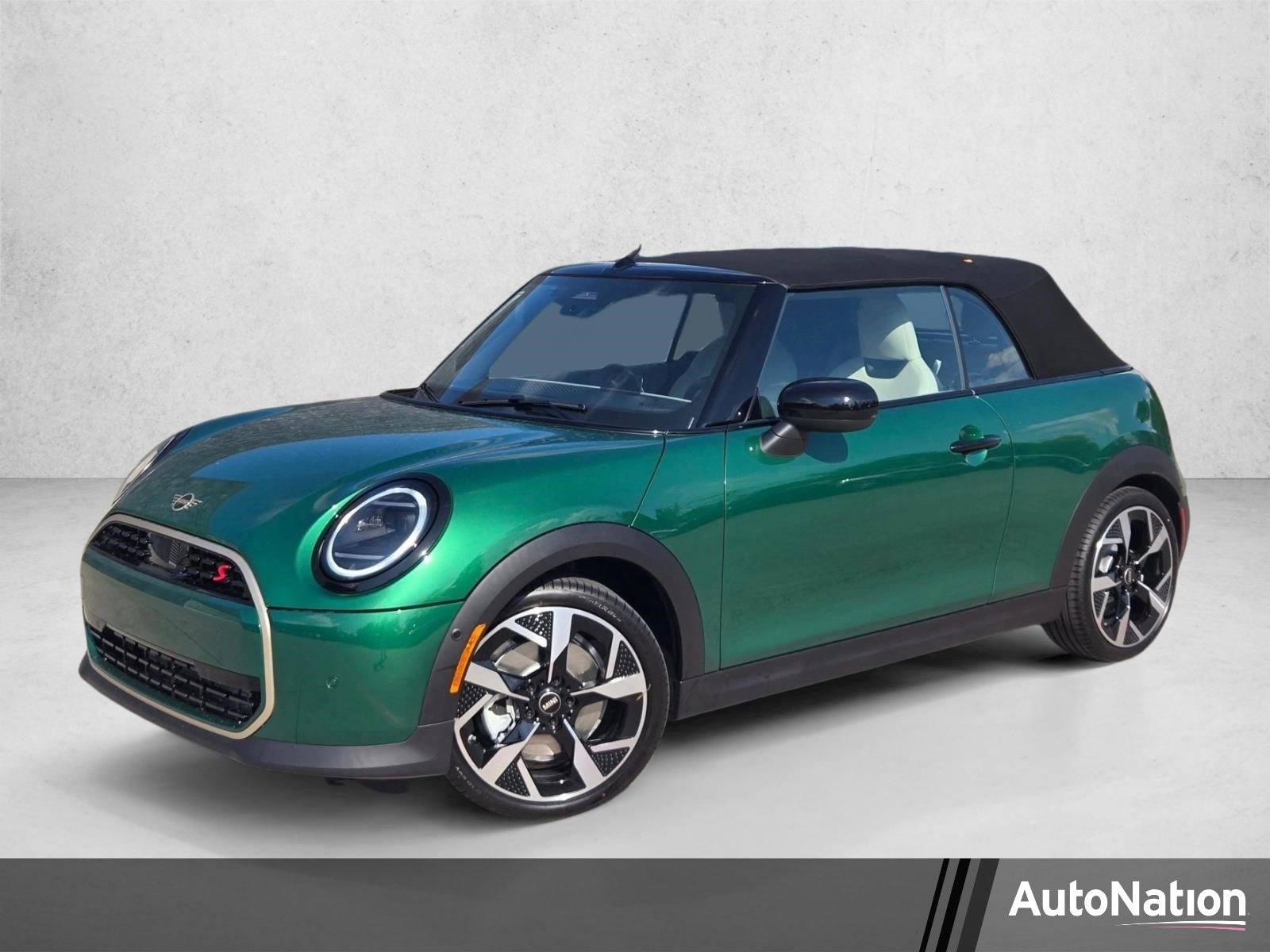 2026 MINI Convertible Cooper S Signature's photo