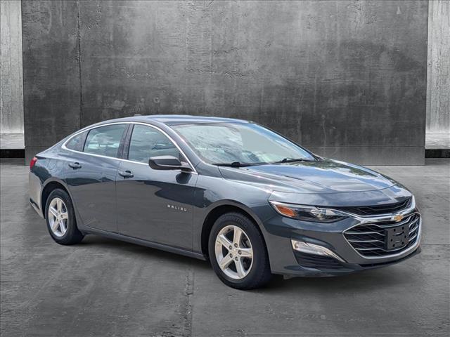 2019 Chevrolet Malibu LS photo 3