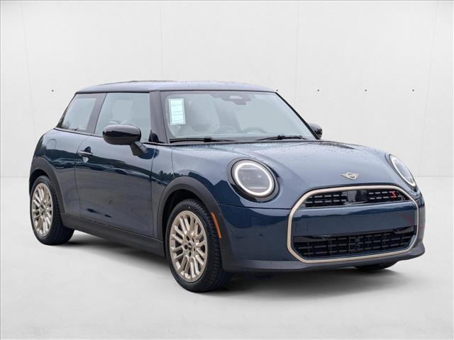 2025 Mini Cooper 2 Door Hardtop S photo 2