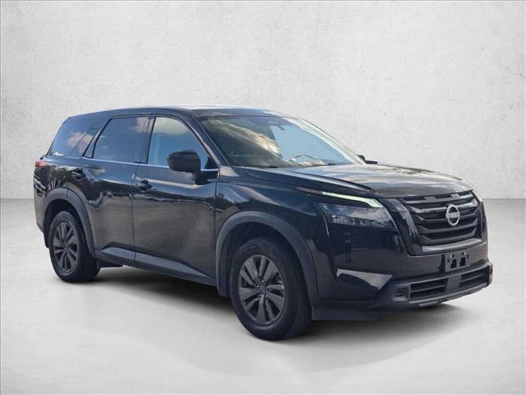 Used 2024 Nissan Pathfinder S Sport Utility