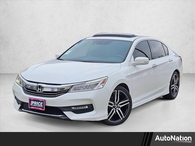 2017 Honda Accord Touring's photo