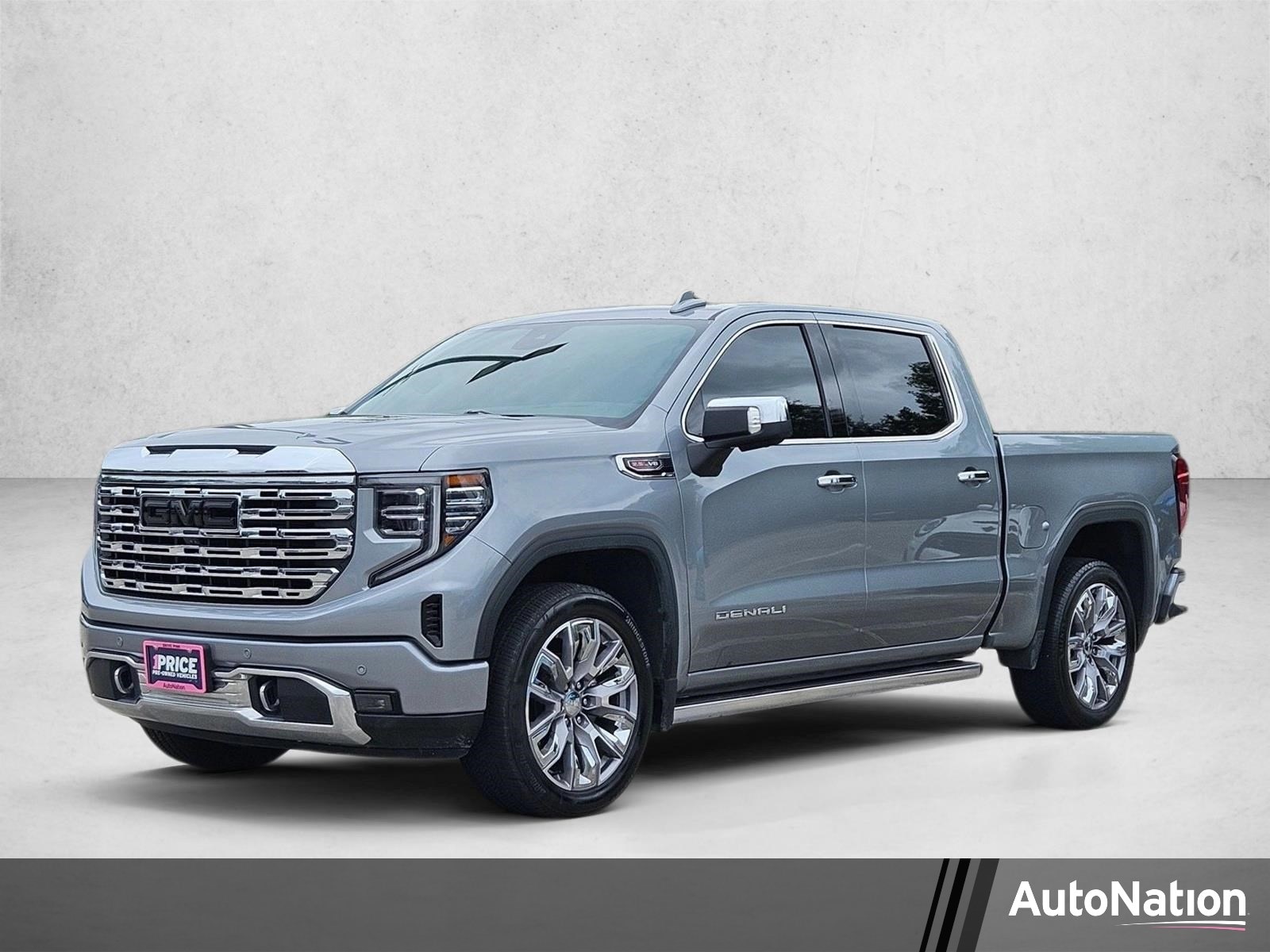 2025 GMC Sierra 4WD Crew Cab Short Box Denali's photo