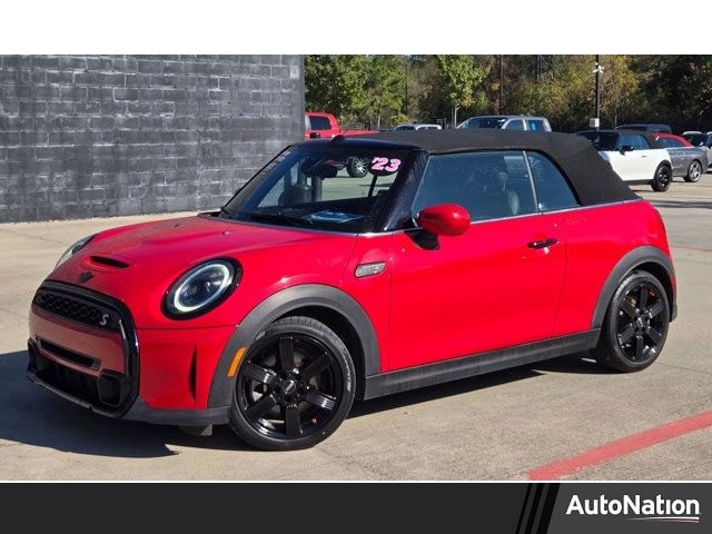 2023 MINI Convertible S's photo