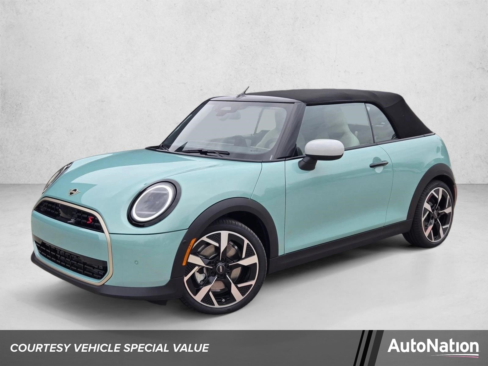 2026 MINI Convertible Cooper S Signature's photo