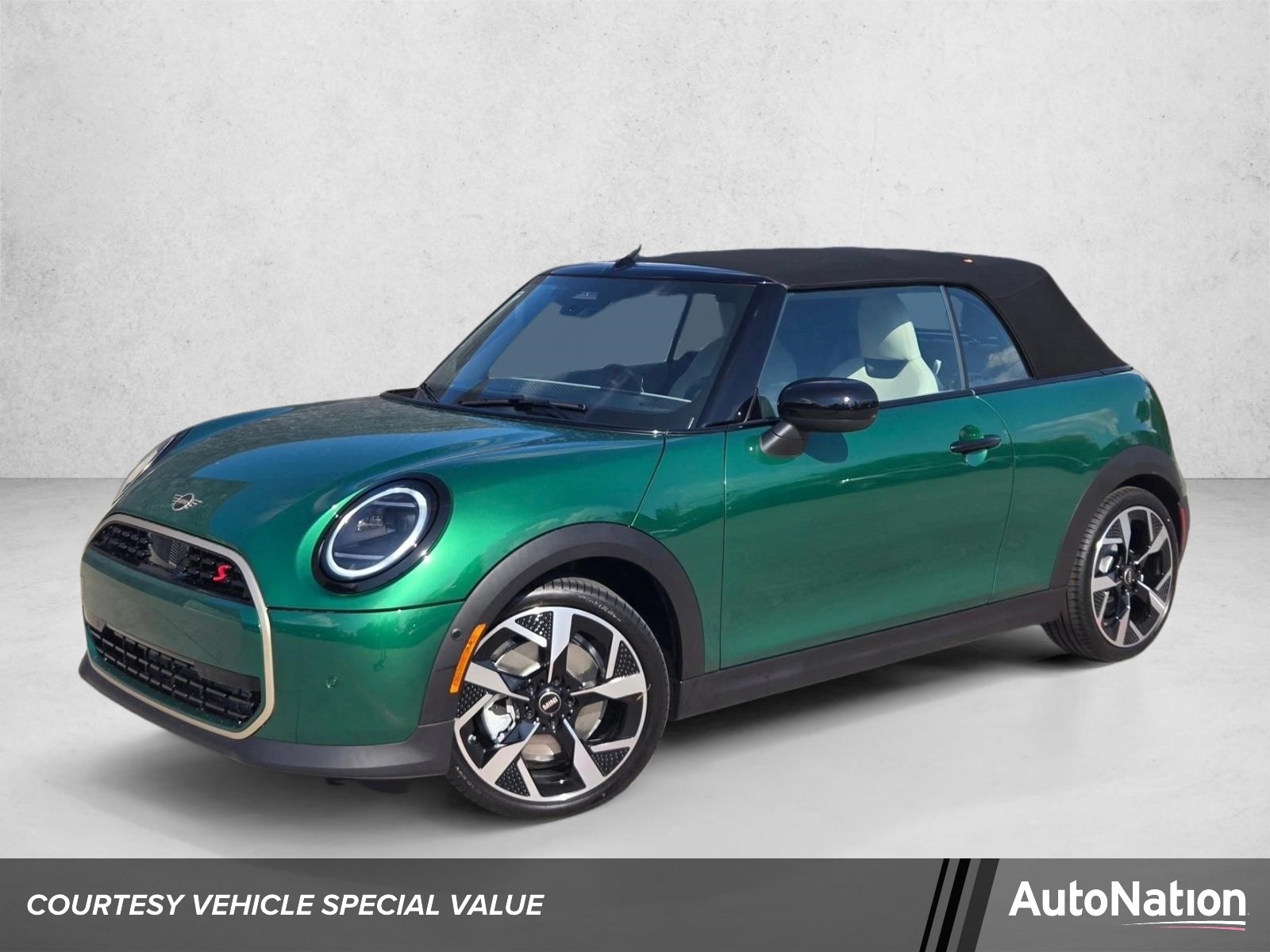 2026 MINI Convertible's photo